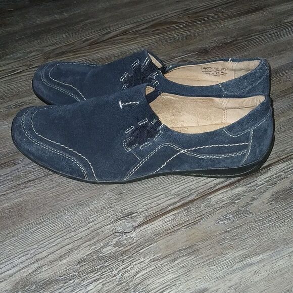 Naturalizer French  navy blue leather slip on loafers  Sz 9.5 - Picture 4 of 8